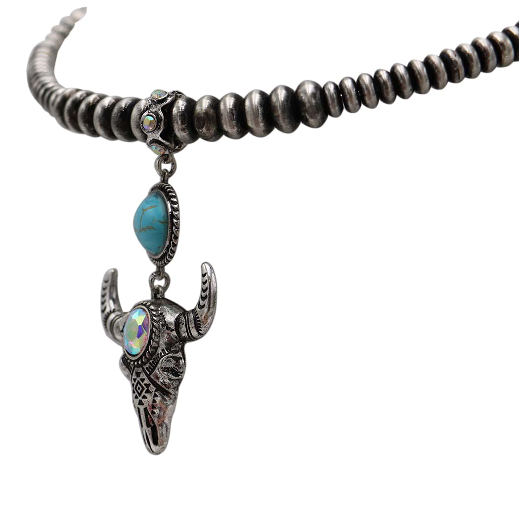 Western Choker Necklace With Long Horn Pendant