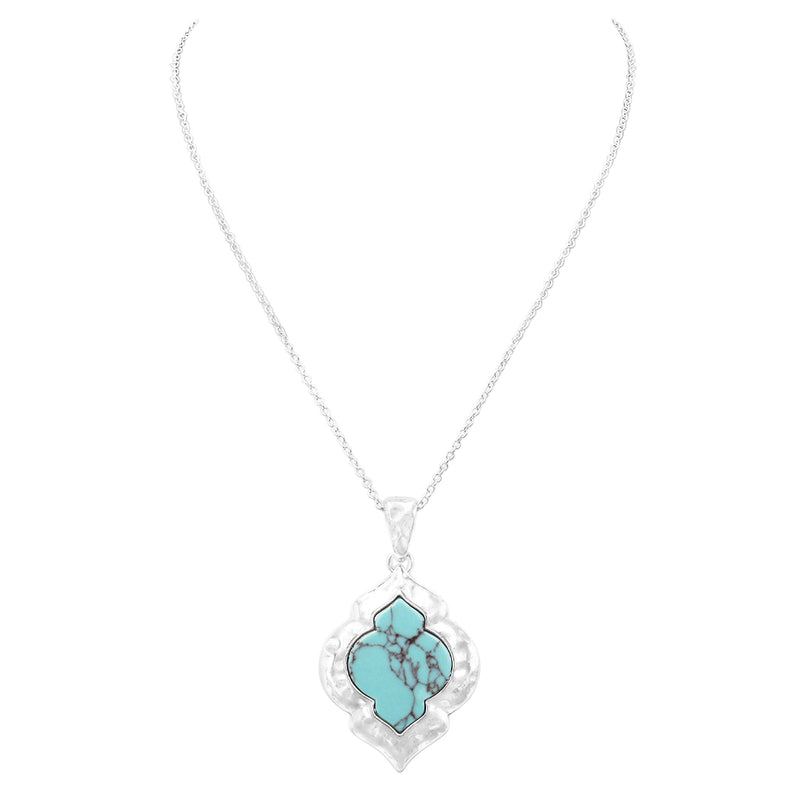 Women's Chic Western Style Hammered Silver Tone Quatrefoil With Natural Turquoise Howlite Stone (Pendant Necklace, 18"+ 3" Extender)