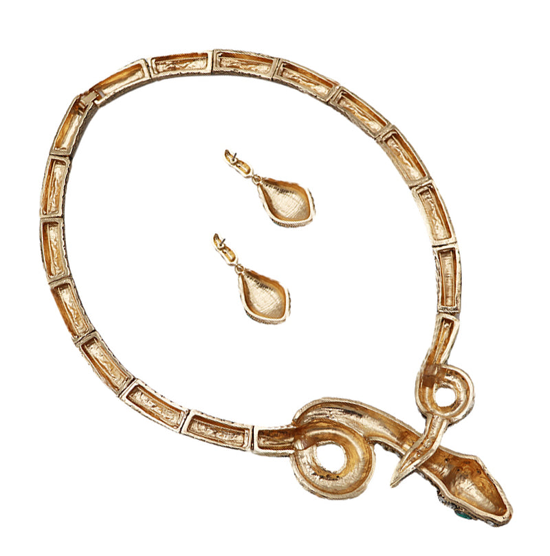 Stunning Three Dimensional Gold Tone Statement Crystal Rhinestone Encrusted Serpent Snake Statement Jewelry Pieces (Collar Necklace And Earring Set, 14")