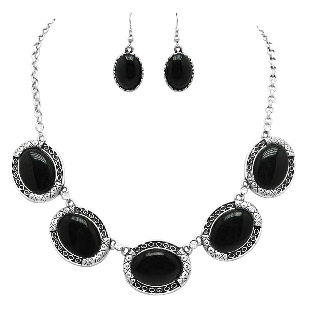 Western Style Concho Oval Howlite Stones With Dainty Crystal Rhinestone Detail Statement Necklace Earrings Set, 17"+3" Extender (Jet Black Howlite)