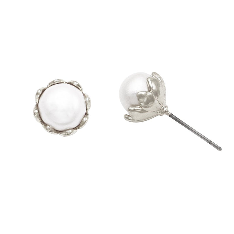 Elegant Faux Pearl Flower Stud Earrings (Silver)